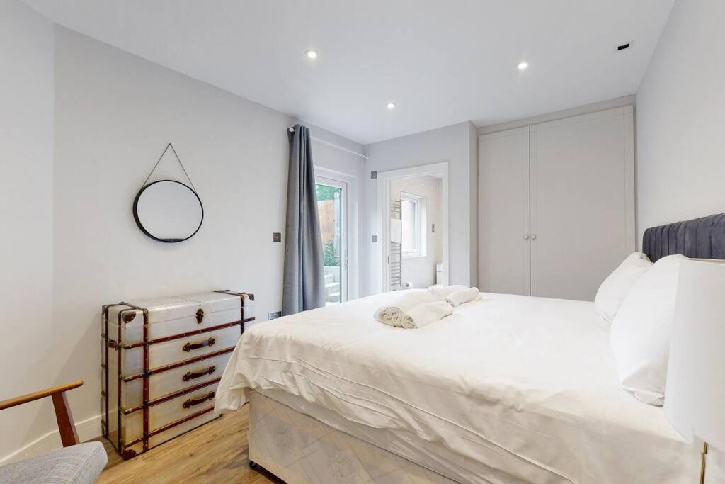 Elegant 2Bed Flat 10Min To Wimbledon Tennis Courts 런던 외부 사진
